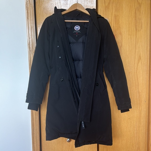 Black womens Canada Goose medium length jacket size small - Picture 3 of 3